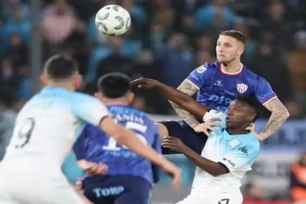 Racing fue más eficaz ante tantas contras de Unión y se quedó con los tres puntos