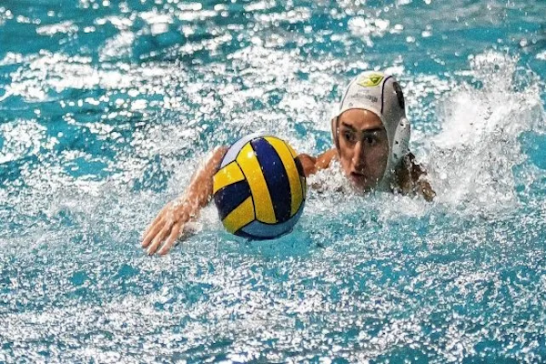 Waterpolo: Regatas de Santa Fe ganó clásico
