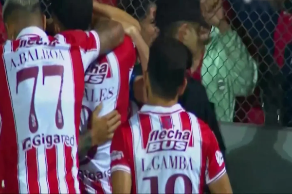 Unión derrotó a Central y se ubica segundo en la tabla