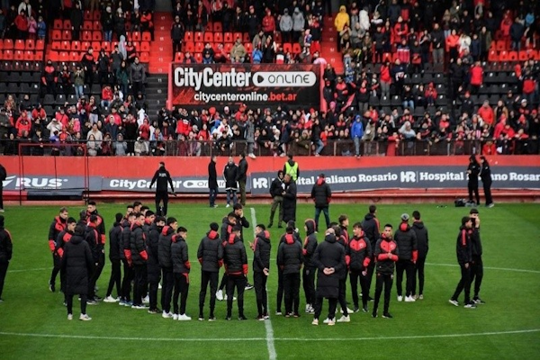 Los hinchas de Newell ´s se movilizaron en un nuevo banderazo