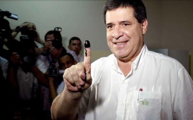 Paraguay exige la salida del embajador de Estados Unidos