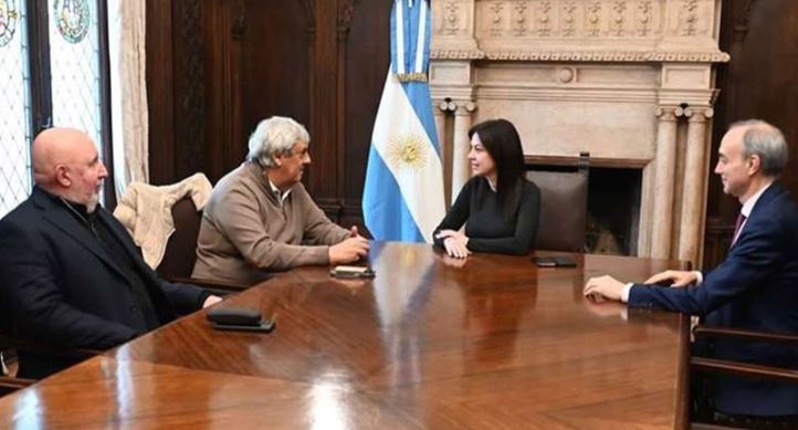 El titular de UDA planteó la situación salarial ante la ministra Pettovello