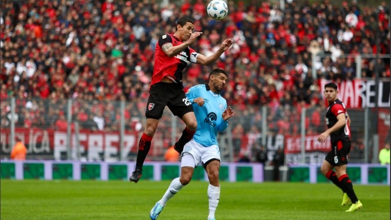 Dos caras de Newell’s, el mismo resultado: no pasó del empate con Belgrano y lleva ocho sin ganar