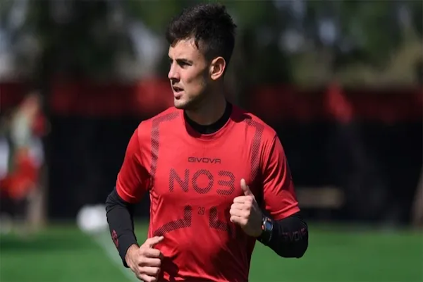 Para Newell ´s se cayó el pase de Ian Glavinovich por Vasco da Gama