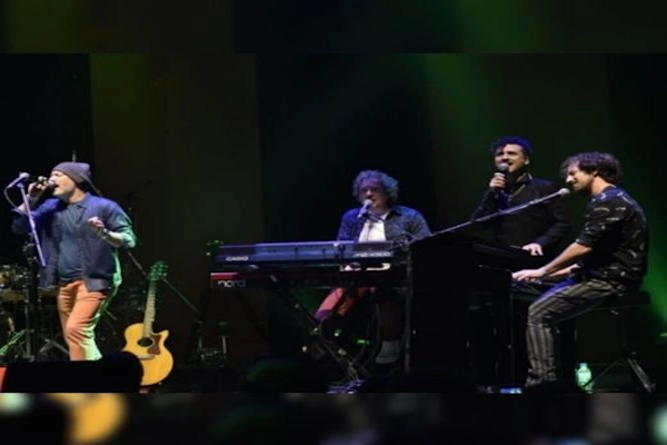 Super Ratones y Los Tipitos versiona 