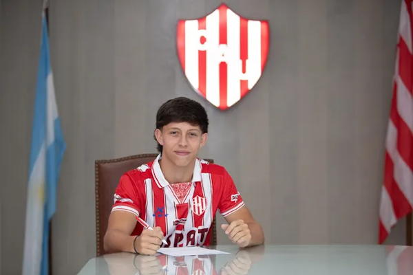 Quién es el hijo de un exdirigente de Newell's que firmó en Unión