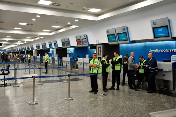 Aerolíneas Argentinas: pérdidas millonarias por el paro de pilotos