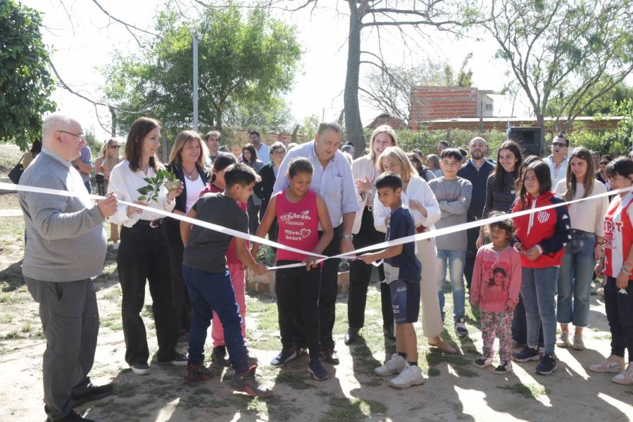 Poletti participó de la inauguración del Centro Educativo San Ignacio