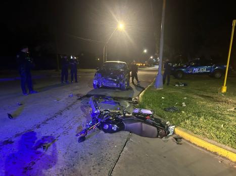 Un joven chocó, huyó pero volvió y se entregó a la Policía