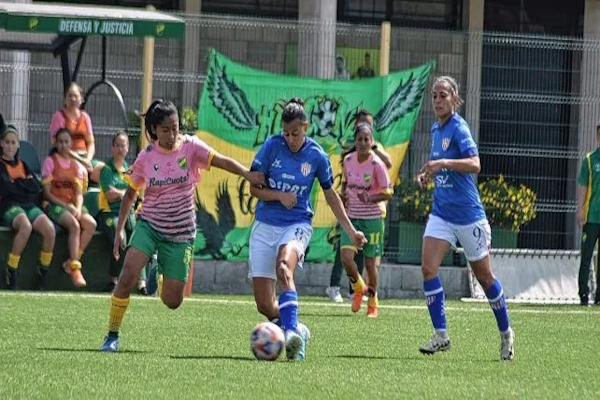 Gran paso de las chicas de Unión ante Defensa y Justicia