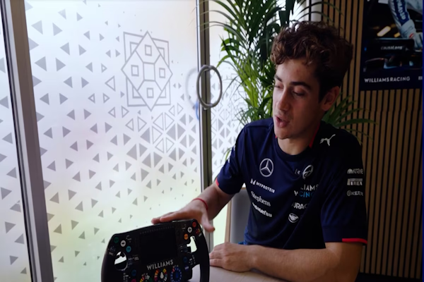 Colapinto mostró cómo es la nueva tecnología del volante de su Williams