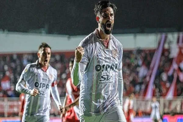 Unión recupera una pieza importante ante Huracán