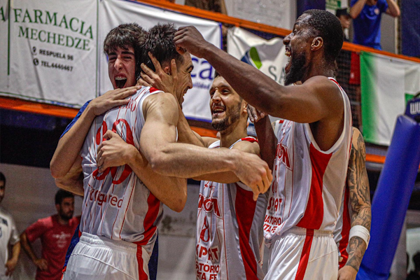 LNB: Cosolito le dio el triunfo a Unión