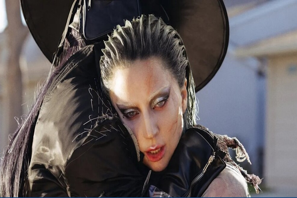 Lady Gaga lanzó un video de terror por Halloween