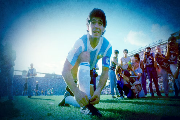 La emotiva carta de un periodista español a Maradona