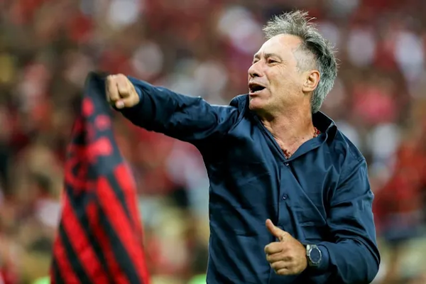 Central: por qué se eligió a Ariel Holan como nuevo DT