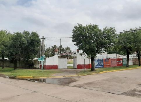 Robaron cables del Club Huracán afectando cuatro torres de la cancha
