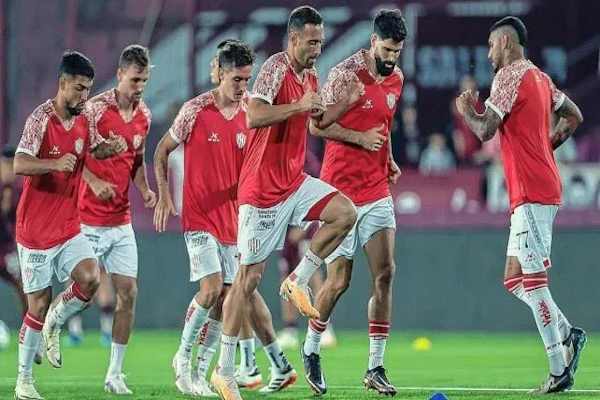 Unión: preocupa las salidas de Orsini y Corvalán
