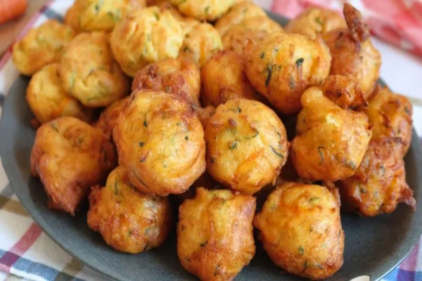 Buñuelos de verdura: 5 recetas sencillas y variadas