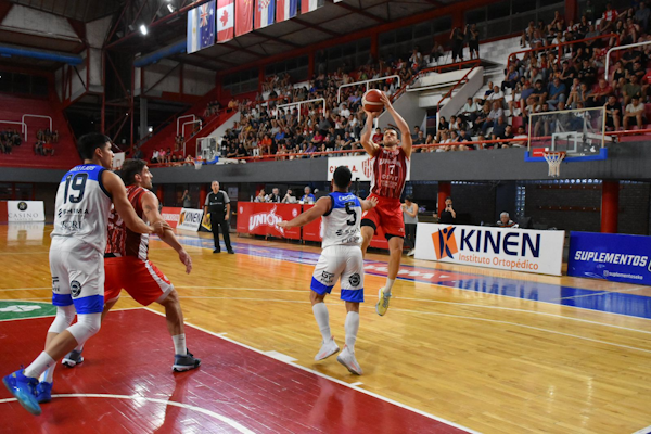 Básquet: gran triunfo de Unión ante Independiente