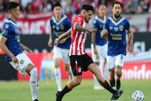 Holan debutó en Central sumando un punto en La Plata