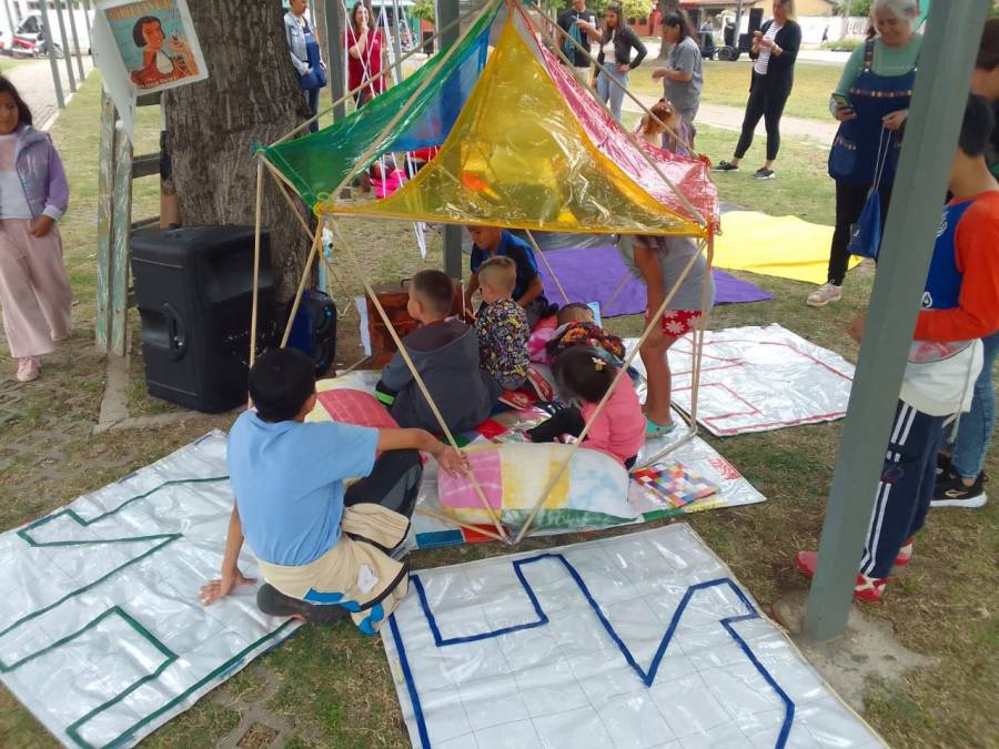 Niños y niñas del barrio Santa Rosa de Lima tuvieron una jornada recreativa 