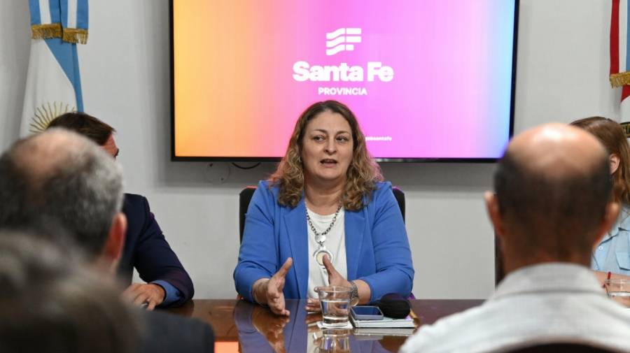 Provincia invertirá más de $300 millones para la conexión de fibra óptica de Centros de Salud