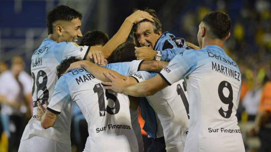 En un partido caliente, Racing venció a Rosario Central y es escolta de Vélez en el Torneo de la Liga Profesional