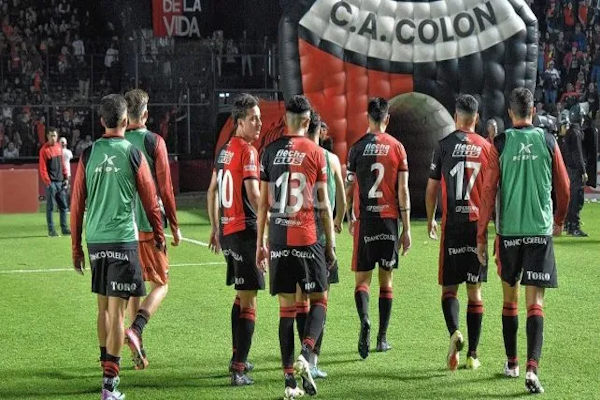 Colón fue invitado al Torneo Serie Río de La Plata.
