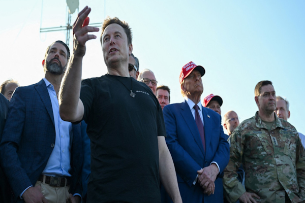 EEUU: Trump y Elon Musk planean eliminar los reguladores bancarios