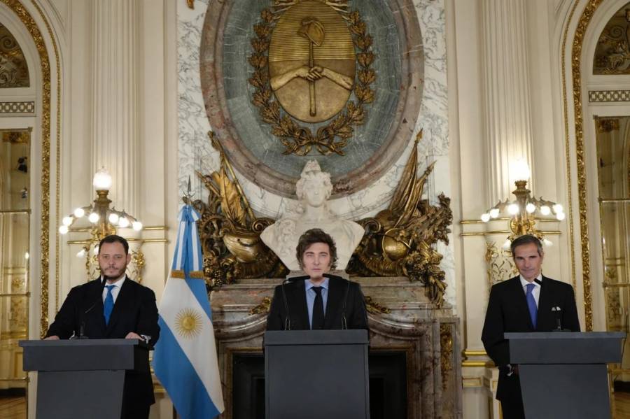 Milei al anunciar el Plan Nuclear Argentino: 