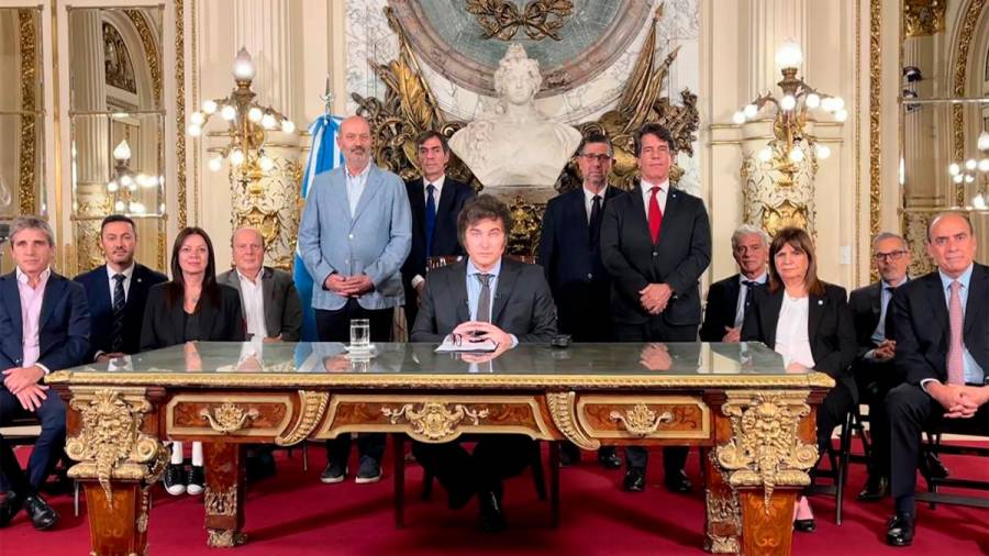 A un año del Decreto 70 desregulador de la economía. ¿Qué cambios se produjeron en la vida diaria?