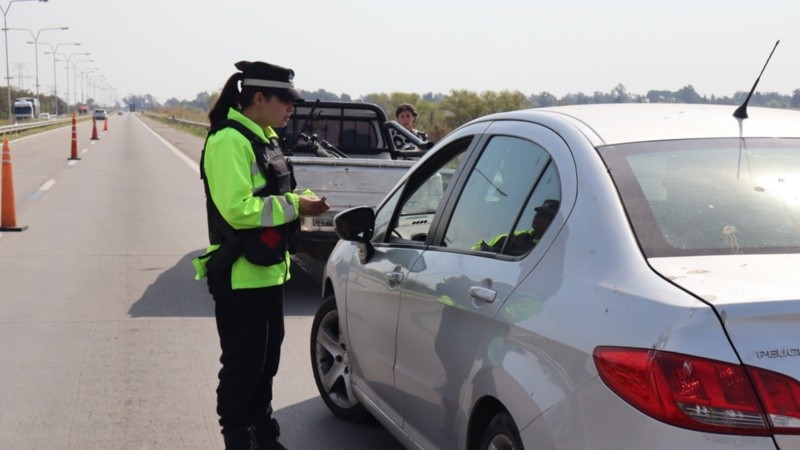 Los cinco documentos imprescindibles para llevar en el auto