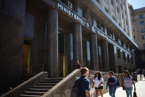 Adiós al Impuesto PAIS