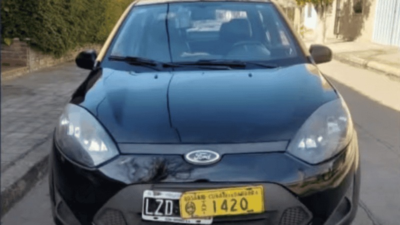 Contrató a un chofer para que maneje su taxi y hace cinco días que no lo encuentra