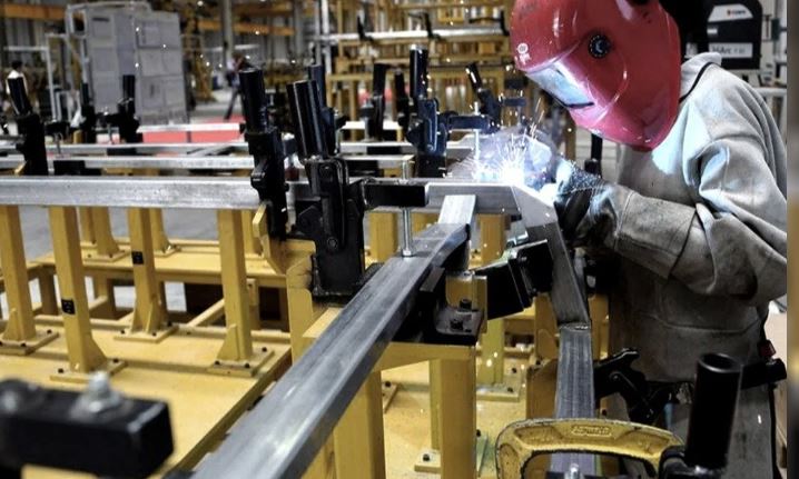 La producción metalúrgica cerró 2024 con una fuerte caída