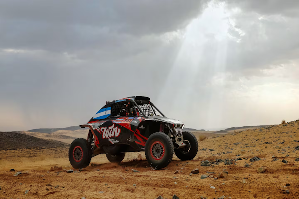 Rally Dakar: Cavigliasso sigue como líder y sueña con el título