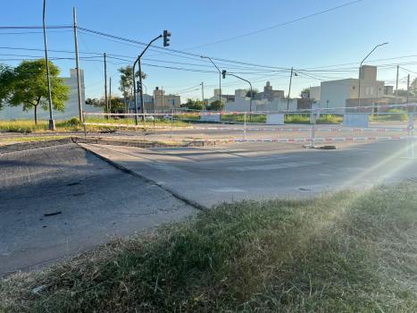 Se levantó el pavimento en Bv. French y Rivadavia