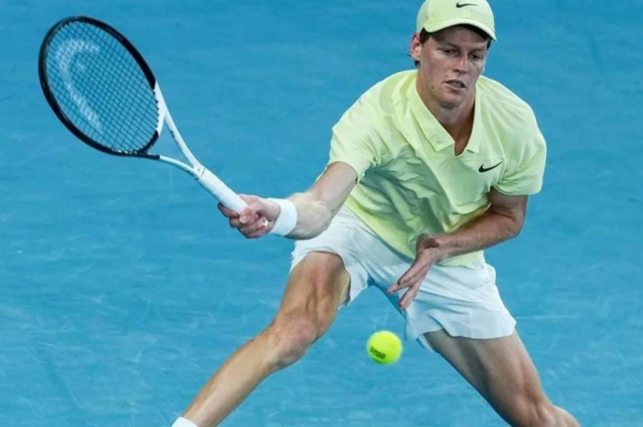 Jannik Sinner avanza tras vencer a Marcos Giron