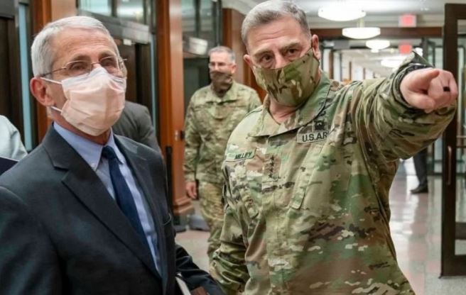 Joe Biden indultó a Anthony Fauci, el médico que lideró la estrategia contra el covid, y al general Milley