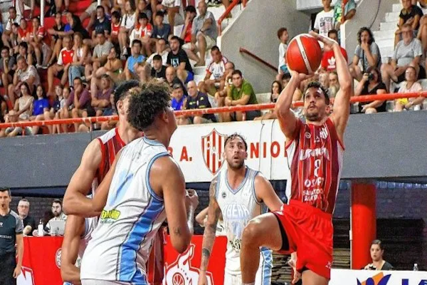 Unión se hace fuerte en su casa y derrotó a Oberá TC