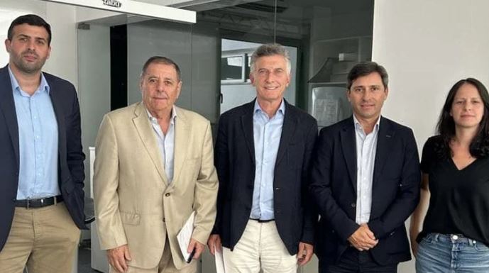 Tras una foto con Macri, el PRO oficializó a De Angeli como presidente del bloque en el Senado