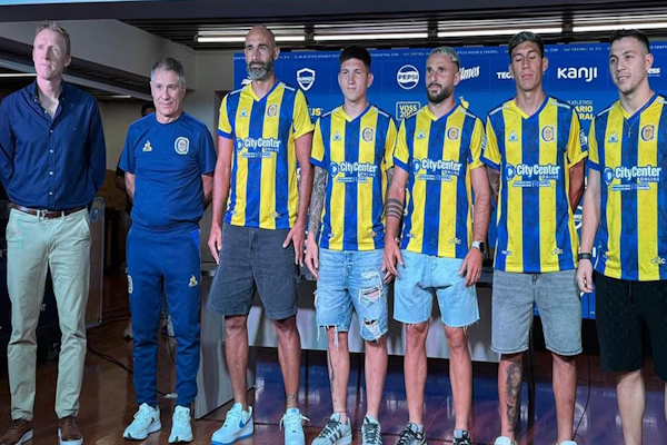 Rosario Central presentó su nueva camiseta