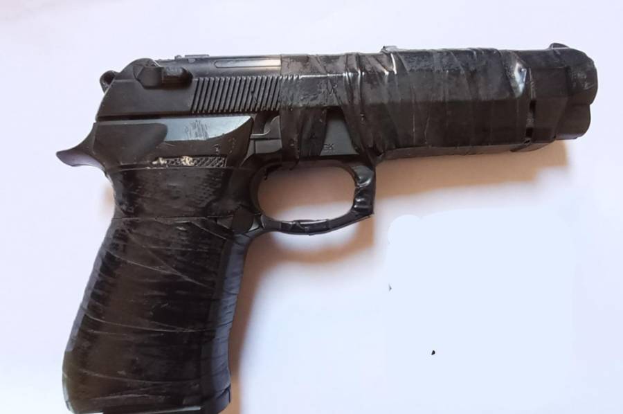 Estaba con un arma falsa en la Santa Fe - Coronda: fue demorado