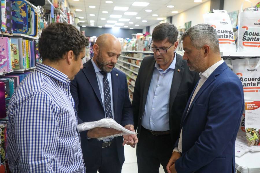 Acuerdo Santa Fe: Provincia presentó la canasta escolar a $ 25.000, mismo valor que el año pasado