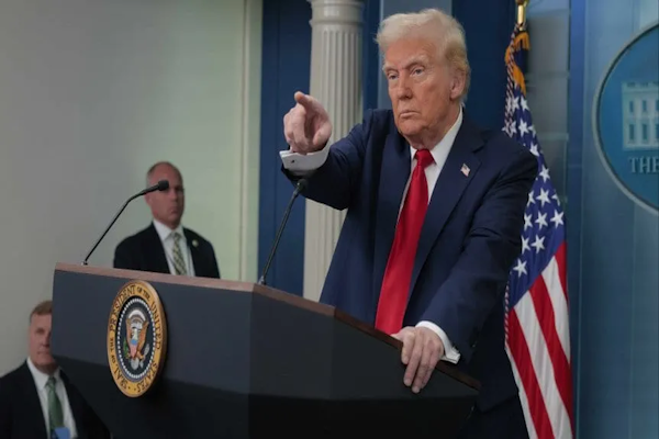 Trump ordenó excluir a deportistas transgénero de competencias femeninas