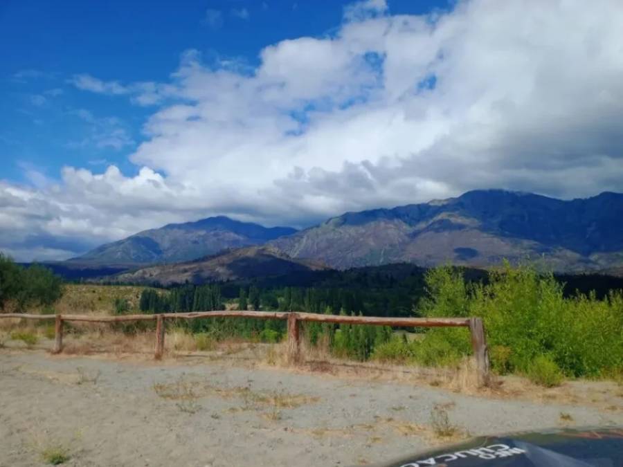 Contuvieron el fuego en Epuyén y detuvieron a dos mujeres por provocación del foco ígneo