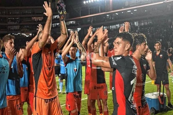 Colón con siete jugadores formados en las inferiores para el debut
