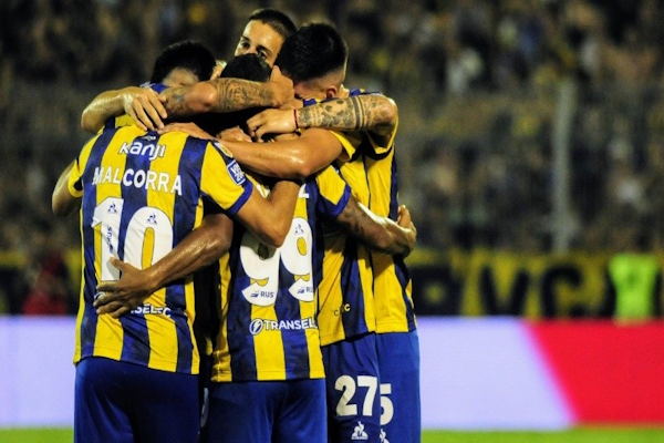 Central derrotó a Atlético Tucumán y es líder de su zona