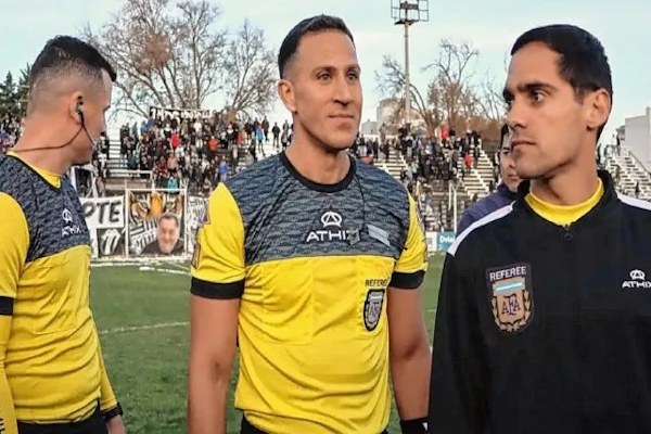 Colón y Nueva Chicago con árbitros para el encuentro 